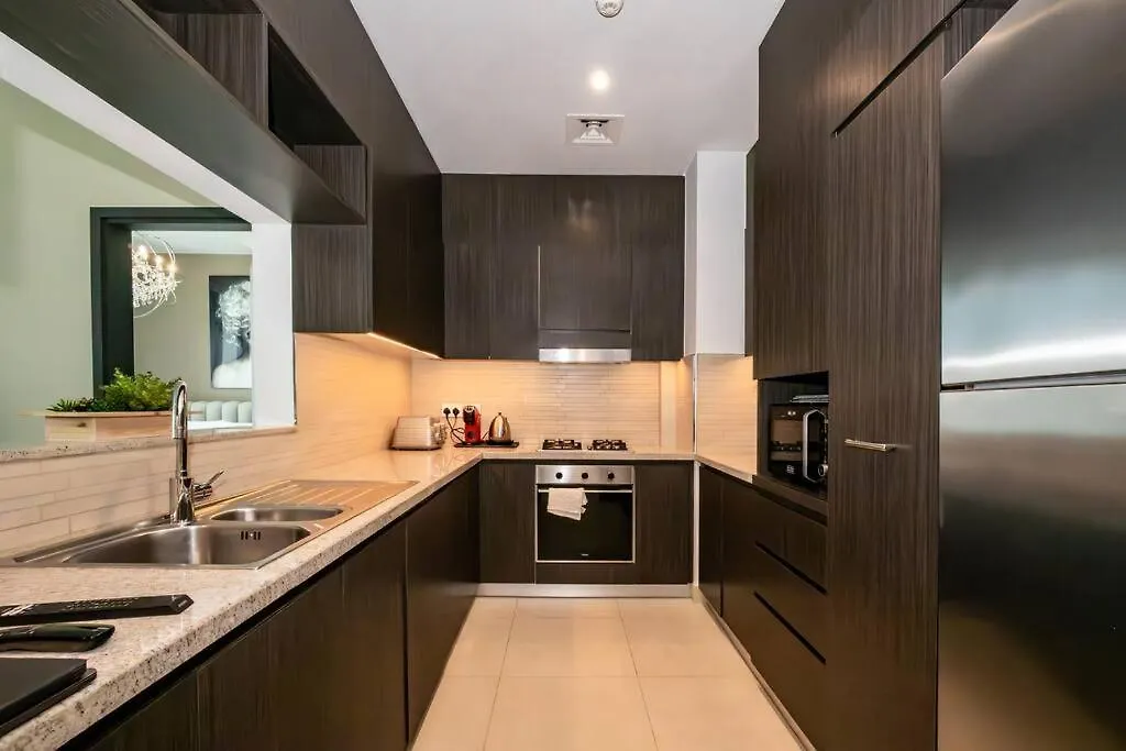 Downtown Views - Direct Access To Mall - 2Bdr 50Th Floor Dubai Apartment