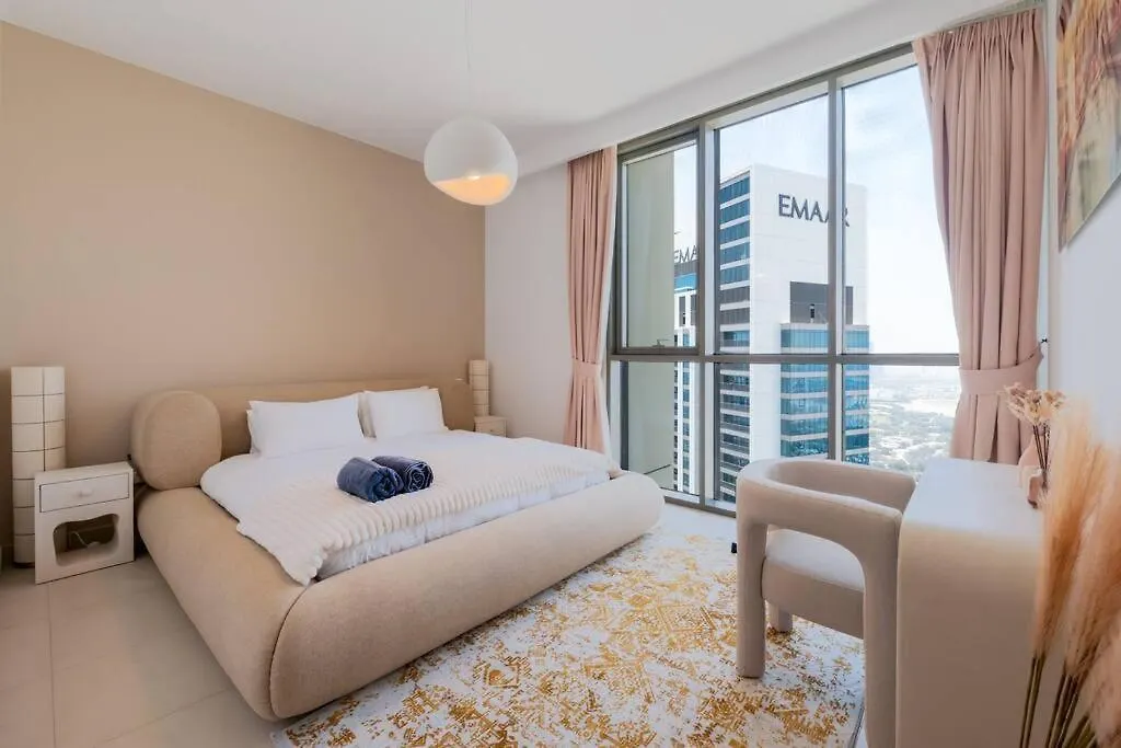 Downtown Views - Direct Access To Mall - 2Bdr 50Th Floor Dubai Apartment