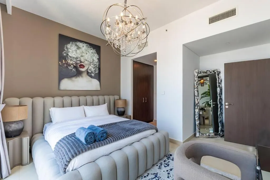 Downtown Views - Direct Access To Mall - 2Bdr 50Th Floor Dubai Apartment