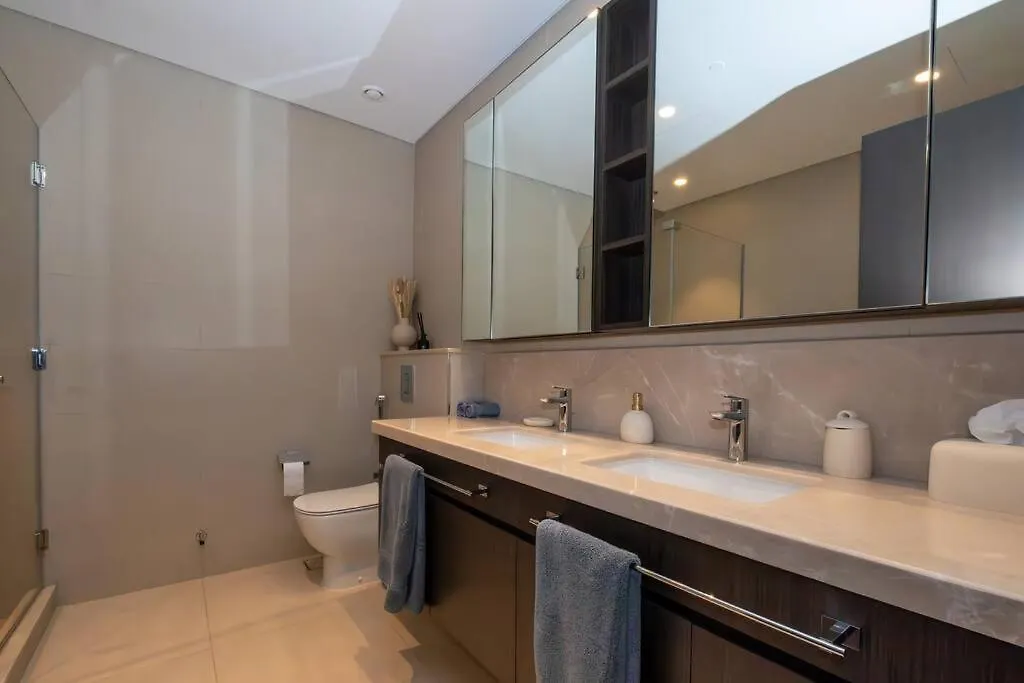 Downtown Views - Direct Access To Mall - 2Bdr 50Th Floor Dubai 0*,  United Arab Emirates