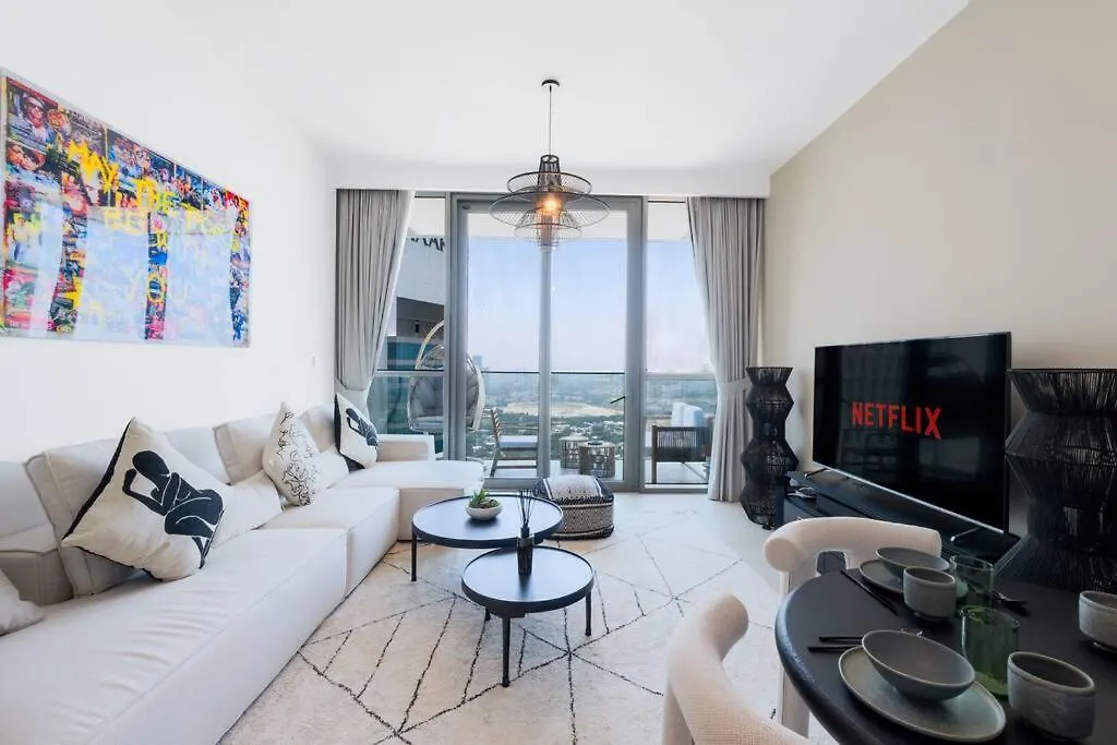 Downtown Views - Direct Access To Mall - 2Bdr 50Th Floor Dubai Apartment